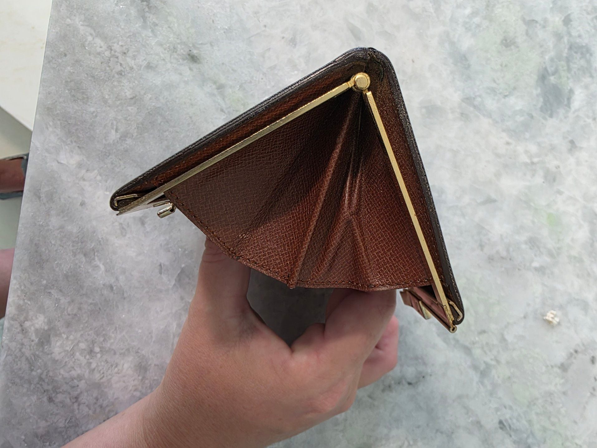 Louis Vuitton Monogram Porte Monnaie Viennois Kiss Lock Bifold Wallet Brown 8