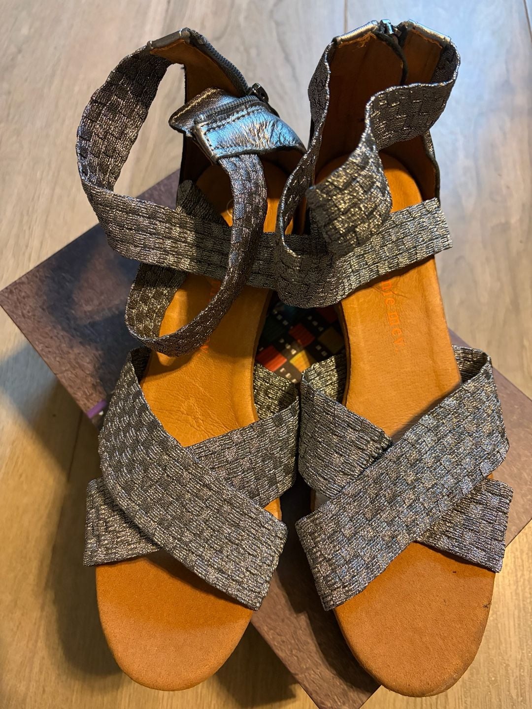 Bernie Mev Honesty Women's Wedge Sandals Pewter Size 41 US 10 3