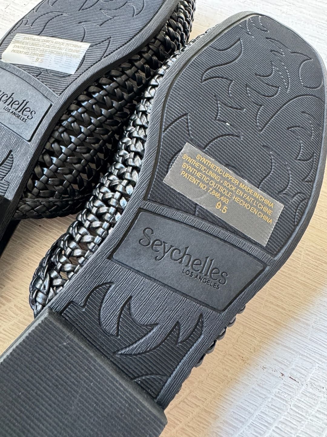 Seychelles Black Woven Mule Slide Sandals Size 9.5 9
