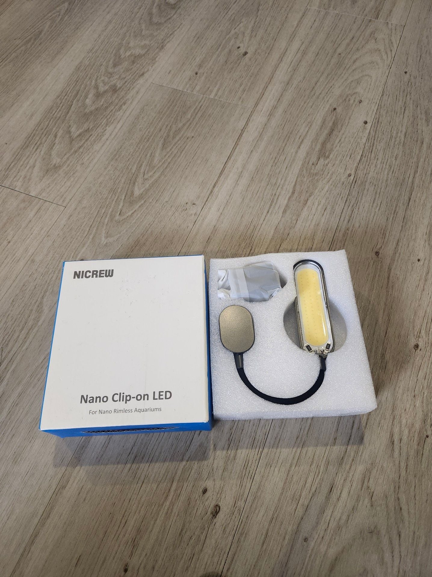 NICREW Nano Clip-on LED Light for Nano Rimless Aquariums 1