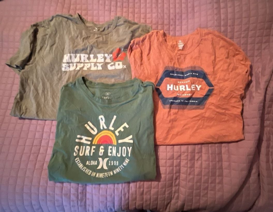 Hurley Men's T-Shirt Lot of 3 Surf Graphic Tees Size Medium 1