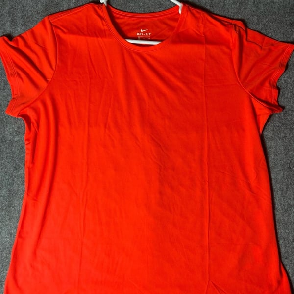 Nike Women's Dri-Fit Coral Athletic Short Sleeve T-Shirt Size XXL