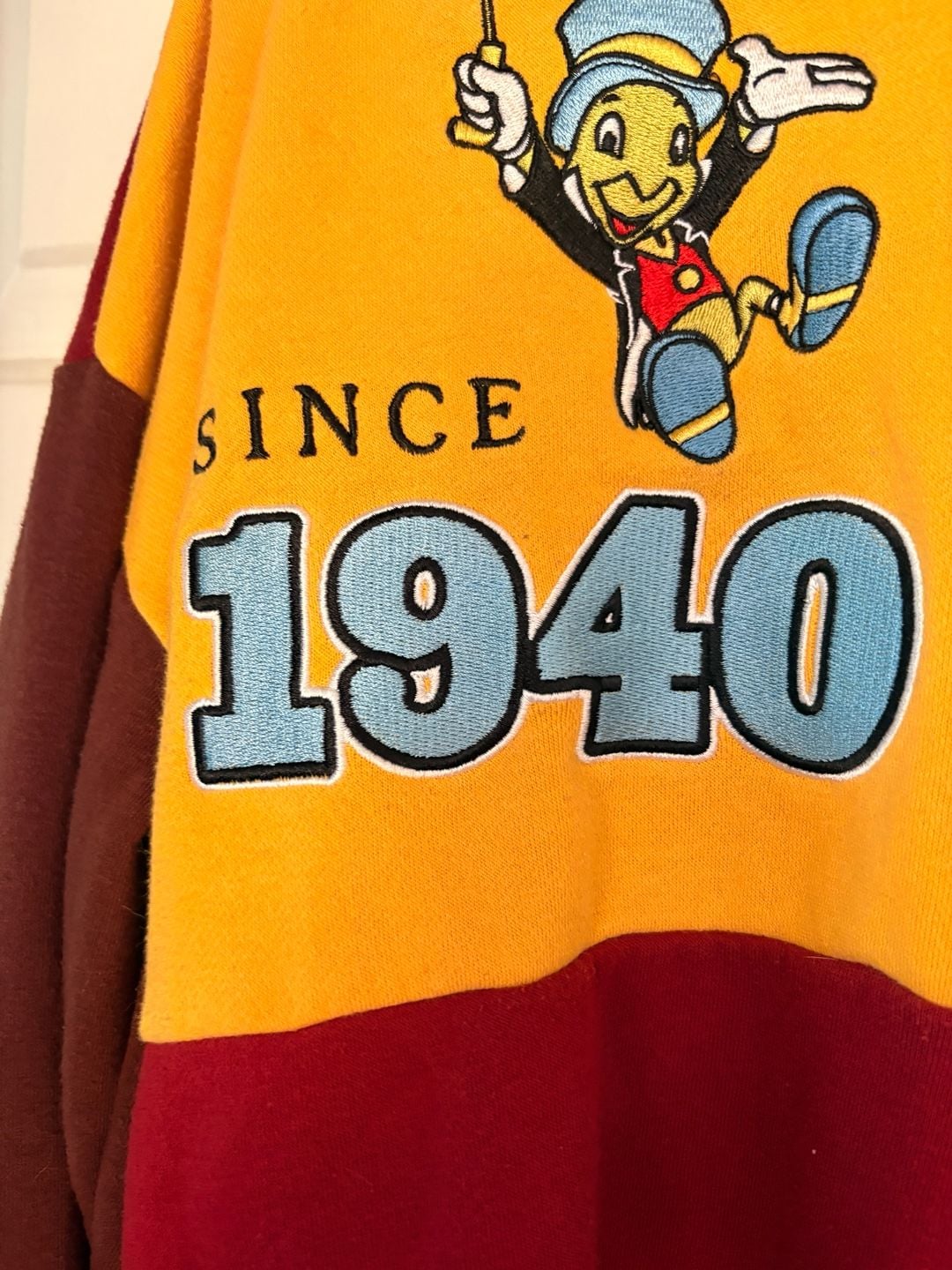 Disney Pinocchio Retro Color Block Crewneck Sweatshirt Size XS 4