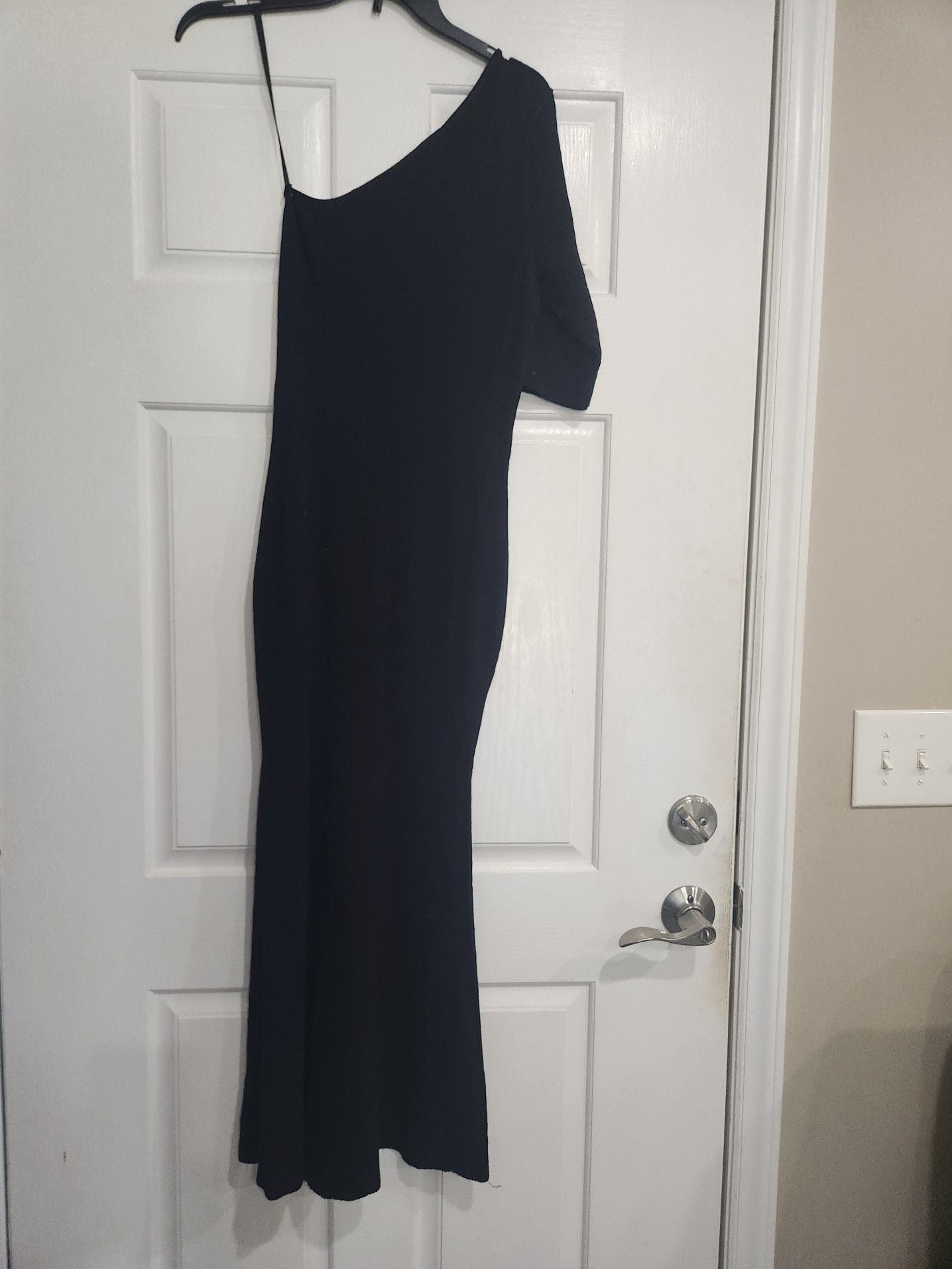 Veronica Beard Black One-Shoulder Ribbed Knit Maxi Dress Size M 4