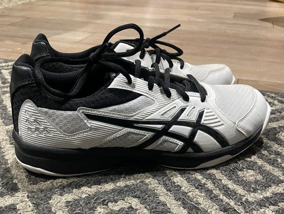 Asics Upcourt 4