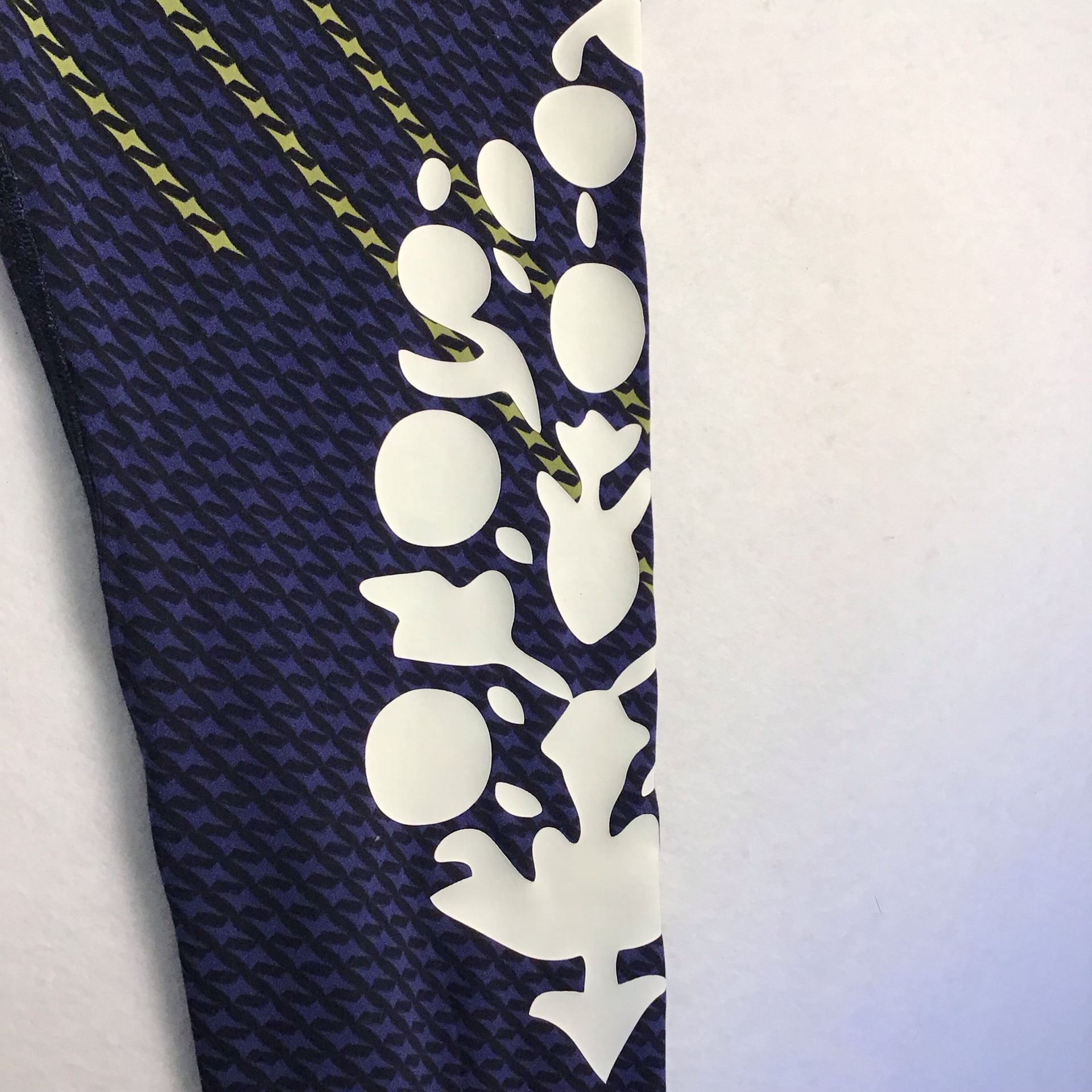Free People Movement Never Better Graphic Leggings Large Navy Blue Athletic NWOT 8