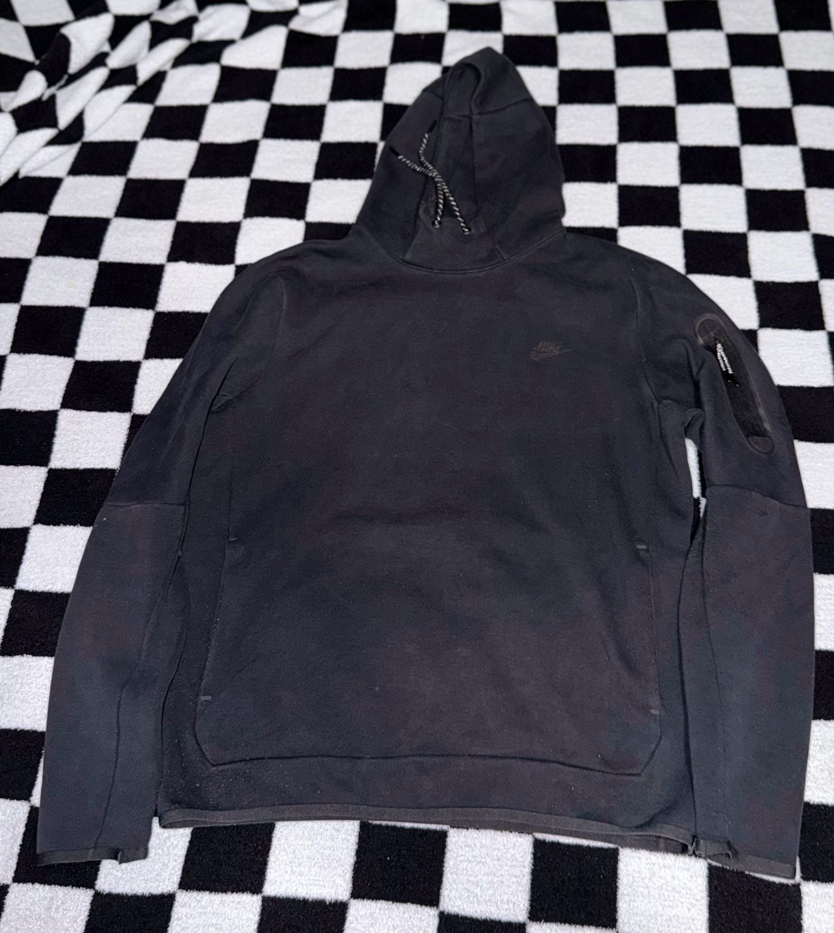 Nike Sportswear Tech Fleece Pullover Hoodie Triple Black 2