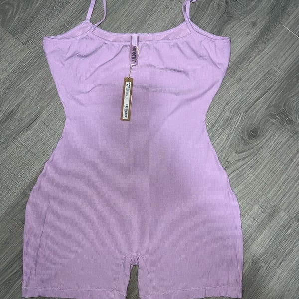 NWT SKIMS Soft Lounge Scoop Onesie Sugar Plum Size L
