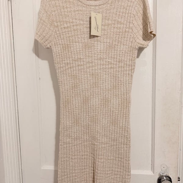 Universal Thread Women's Oatmeal Textured Knit Short Sleeve Bodycon Dress Size M