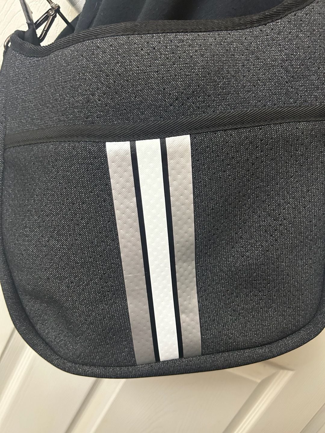 Haute Shore Jeri Crossbody Bag  8