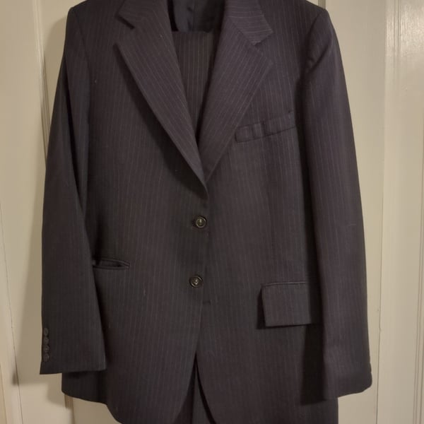 Mens Pinstripe Suit Jacket And Pants Set Made in Romania 44L 39S pant 
