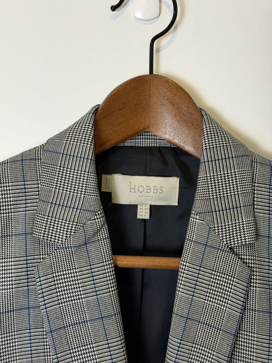 Hobbs London Grey suit Blazer single button Size US 2 4