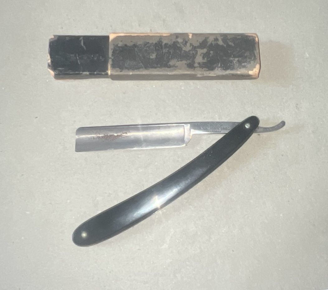 A. Kastor & Bros Straight Razor with Original Box Germany 1