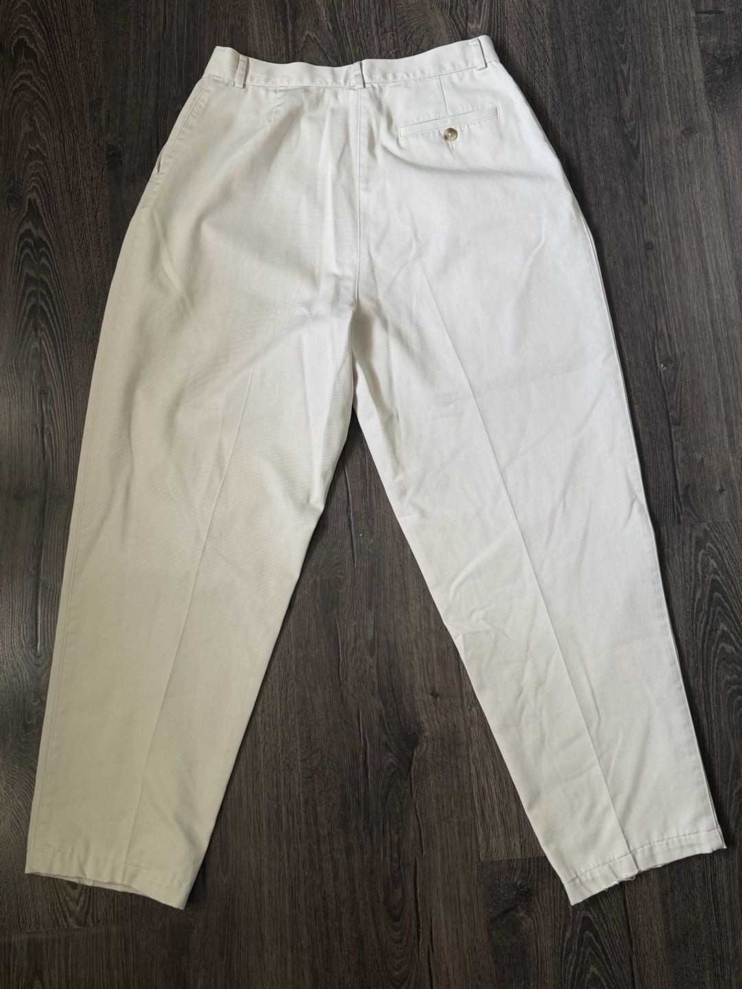 L.L.Bean Women’s 12 Cream Pleated Pants Original Fit 100% Cotton Trousers
7
