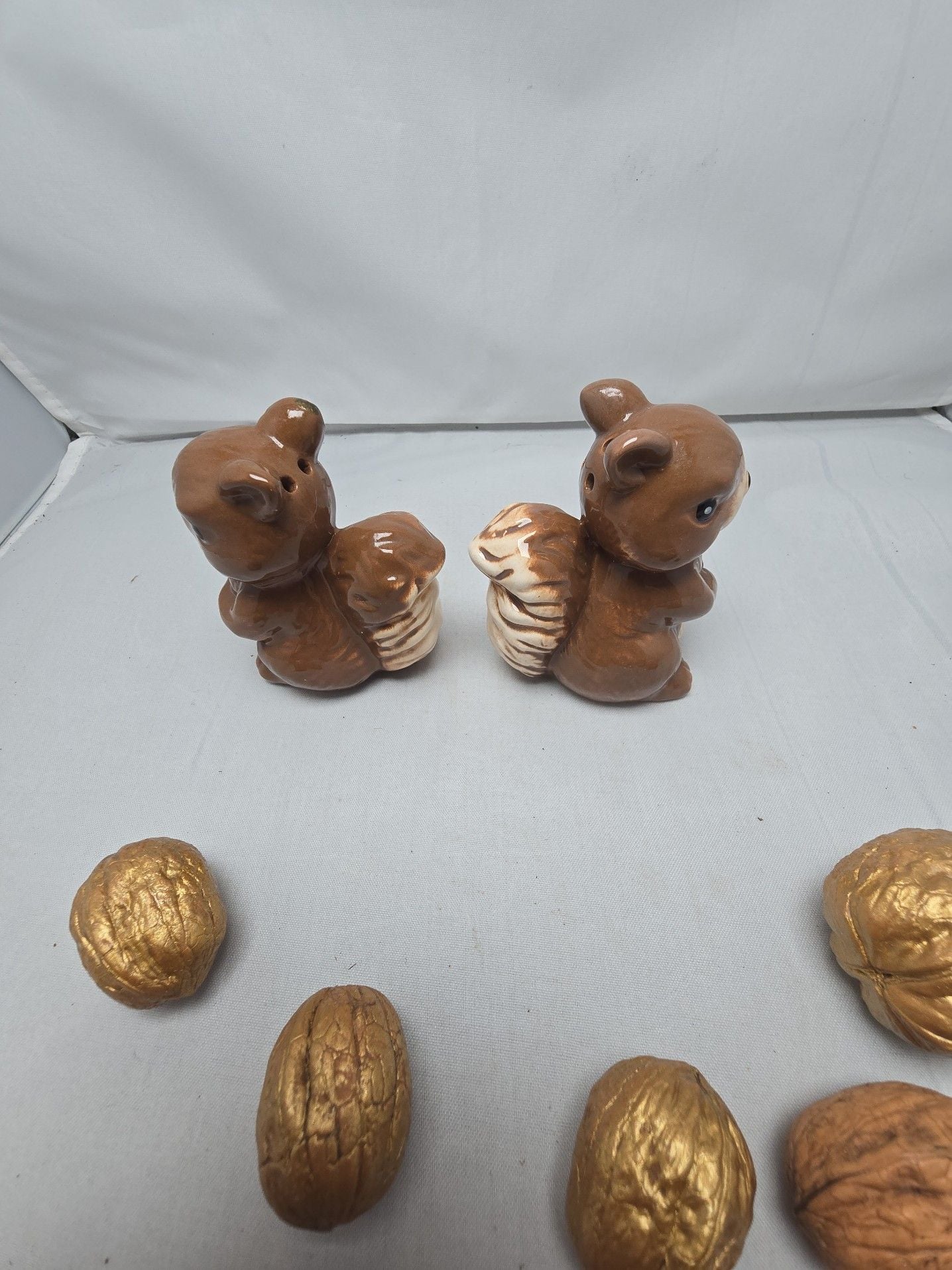 Vintage Ceramic Brown Squirrel Salt and Pepper Shakers 6