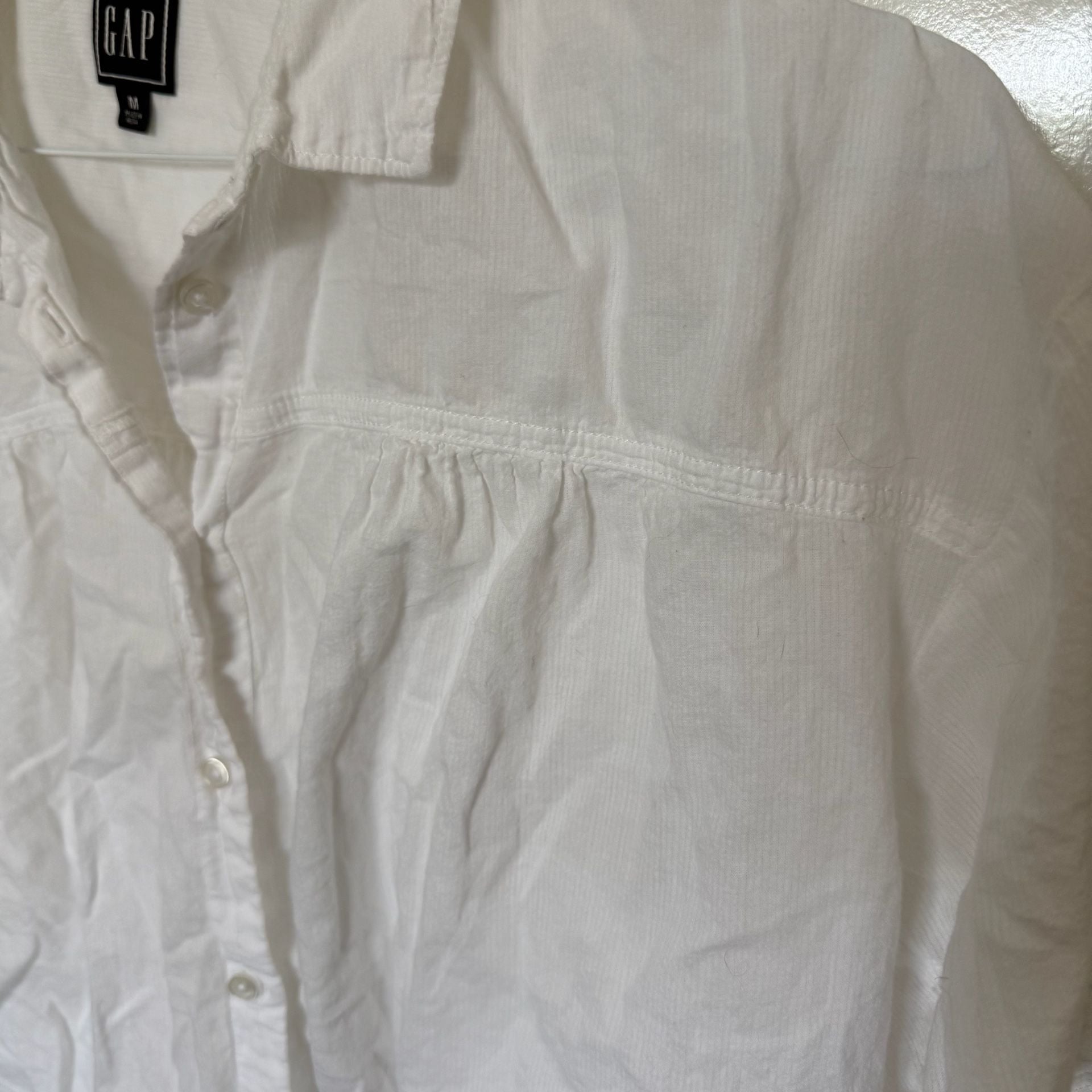 Gap White Short Sleeve Shirred Yoke Button Up Shirt Size M 4