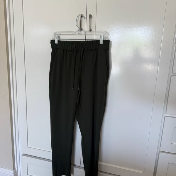 Hilary Radley Olive Green Drawstring Jogger Pants Size M