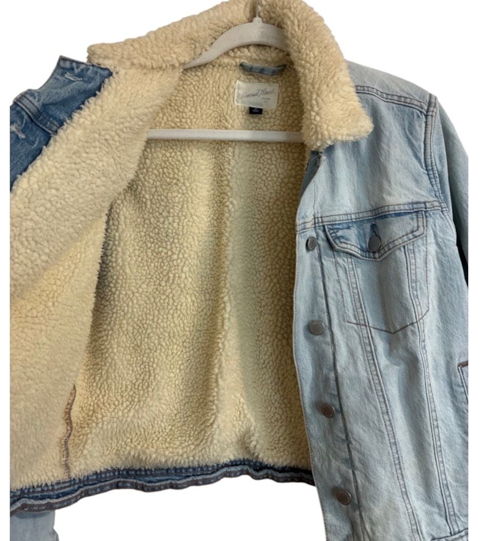 Product thumbnail 3