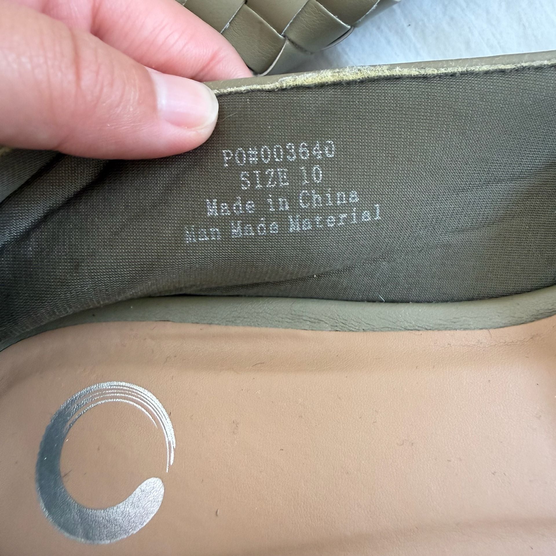 Women's Slip-On Pointed Toe Loafer Flats Olive Size 10 6