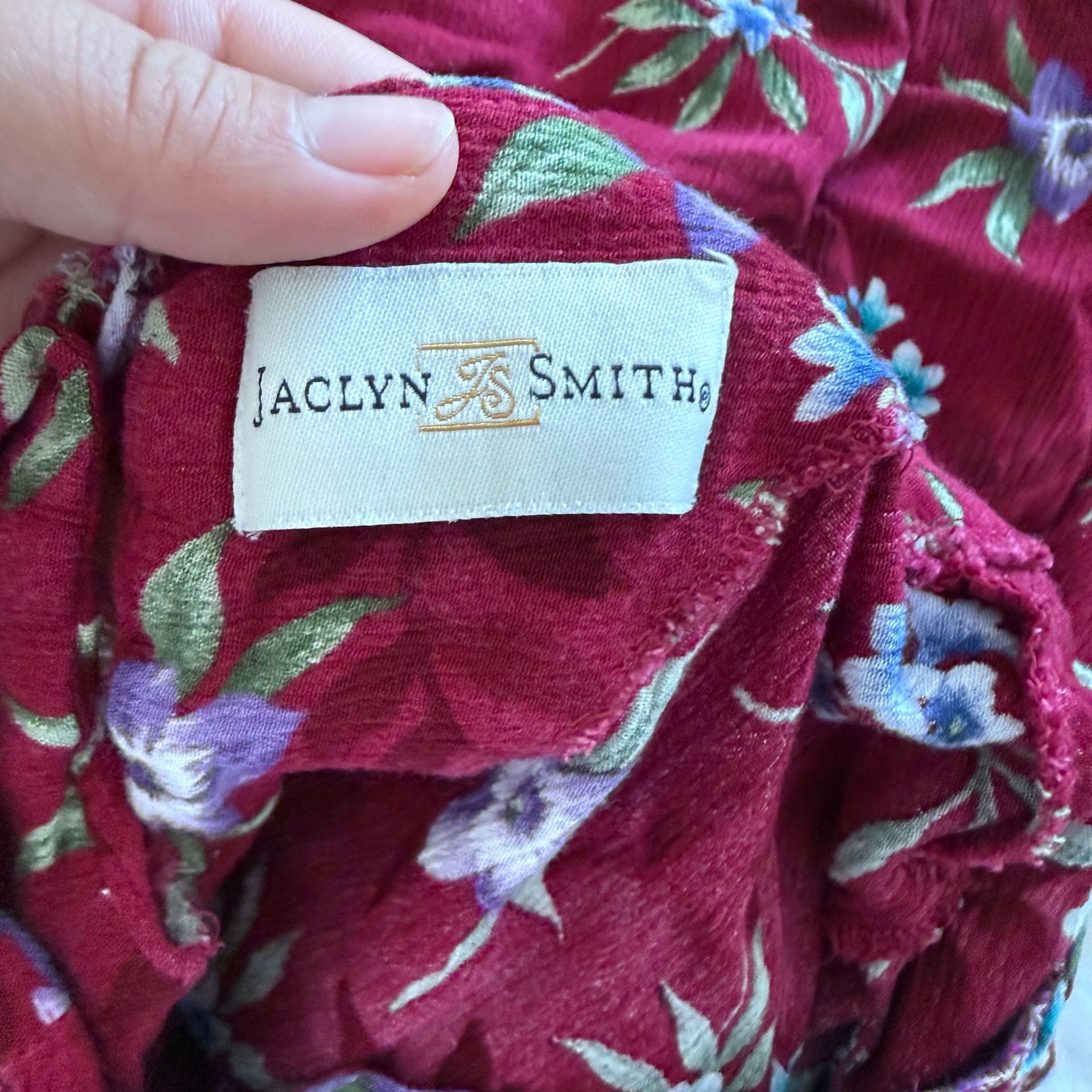 Jaclyn Smith Vintage Burgundy Floral Short Sleeve Keyhole Back Blouse 9