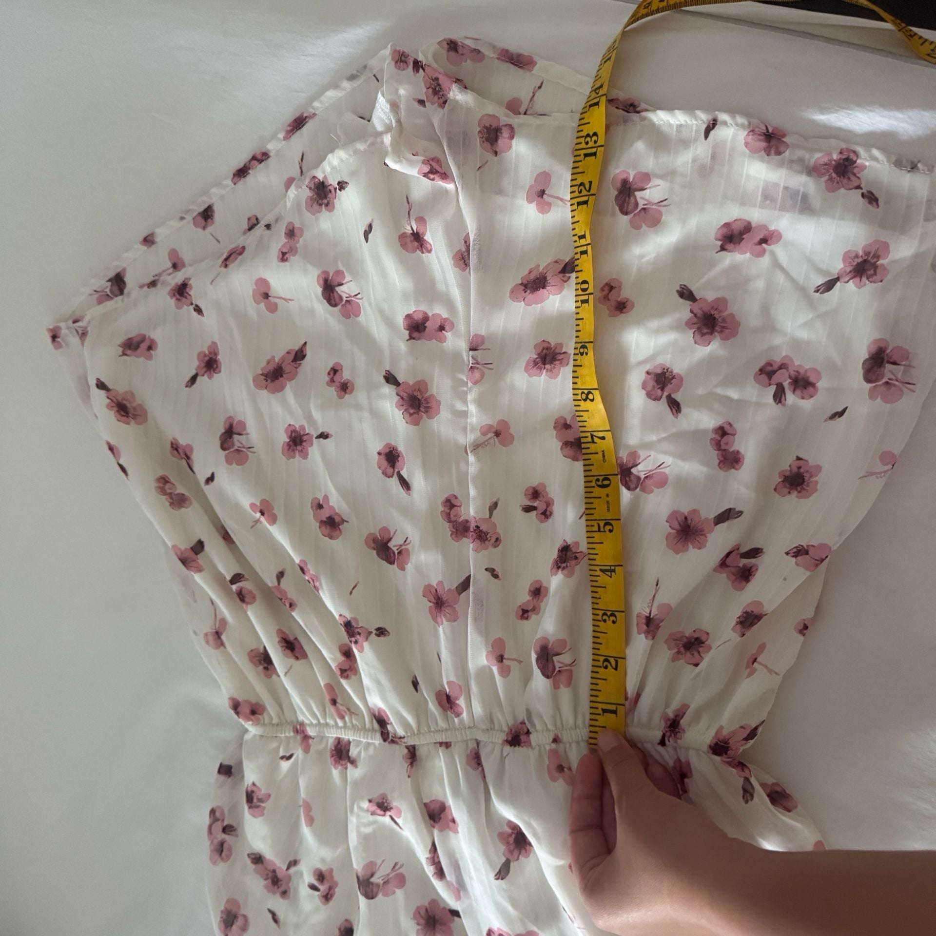White Chiffon Pleated Floral Print V-Neck Romper 10