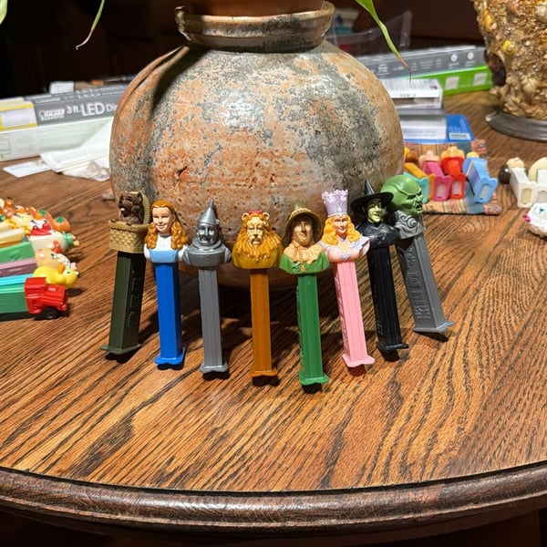 Pez The Wizard of Oz 70th Anniversary Collector Series Set of 6 Dispensers