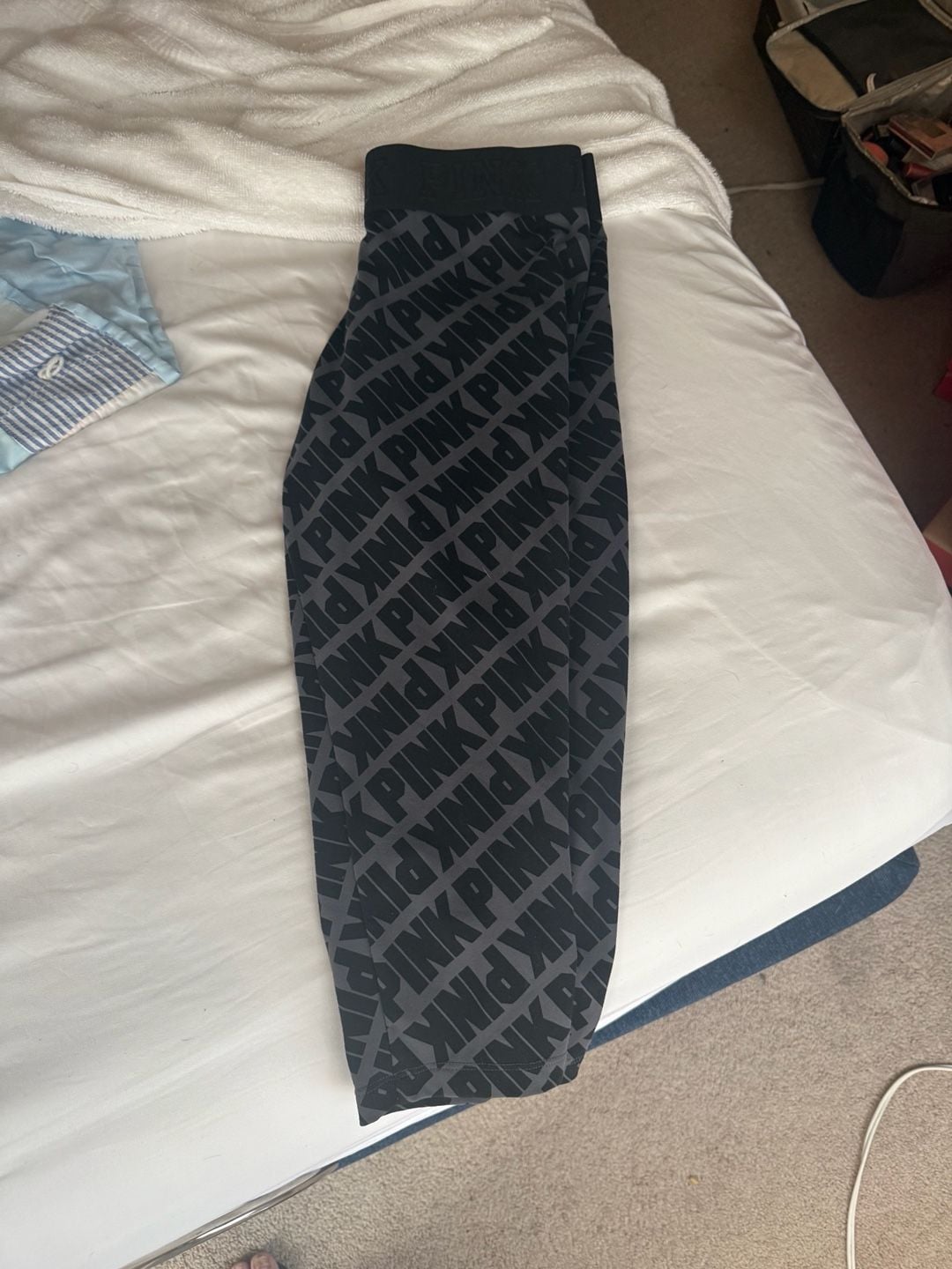 🖤 VICTORIA’S SECRET PINK ULTIMATE LOGO LEGGINGS — SMALL 3