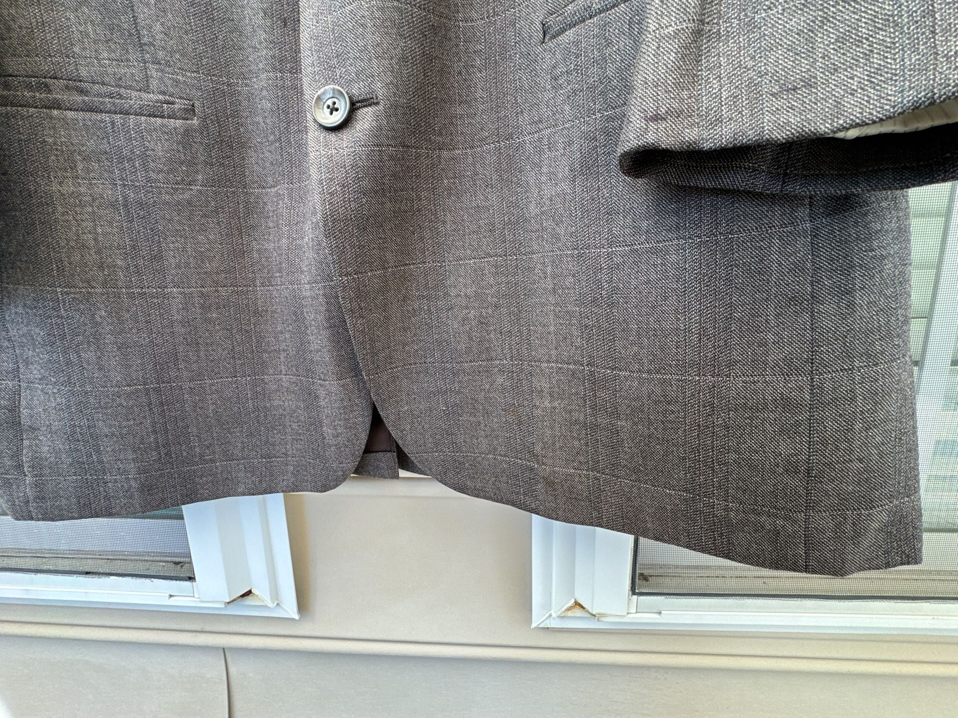 Kingsridge Mens 2 Button Blazer Jacket Brown Glen Plaid Custom Suit Coat 44S
Kingsride David Allen Vintage Brown Glen Plaid Wool Blazer Sport Coat Mens 4