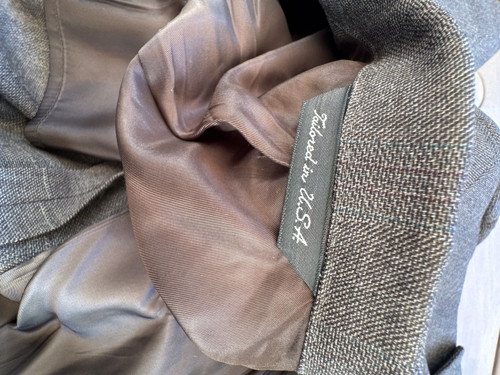 Kingsridge Mens 2 Button Blazer Jacket Brown Glen Plaid Custom Suit Coat 44S
Kingsride David Allen Vintage Brown Glen Plaid Wool Blazer Sport Coat Mens 17
