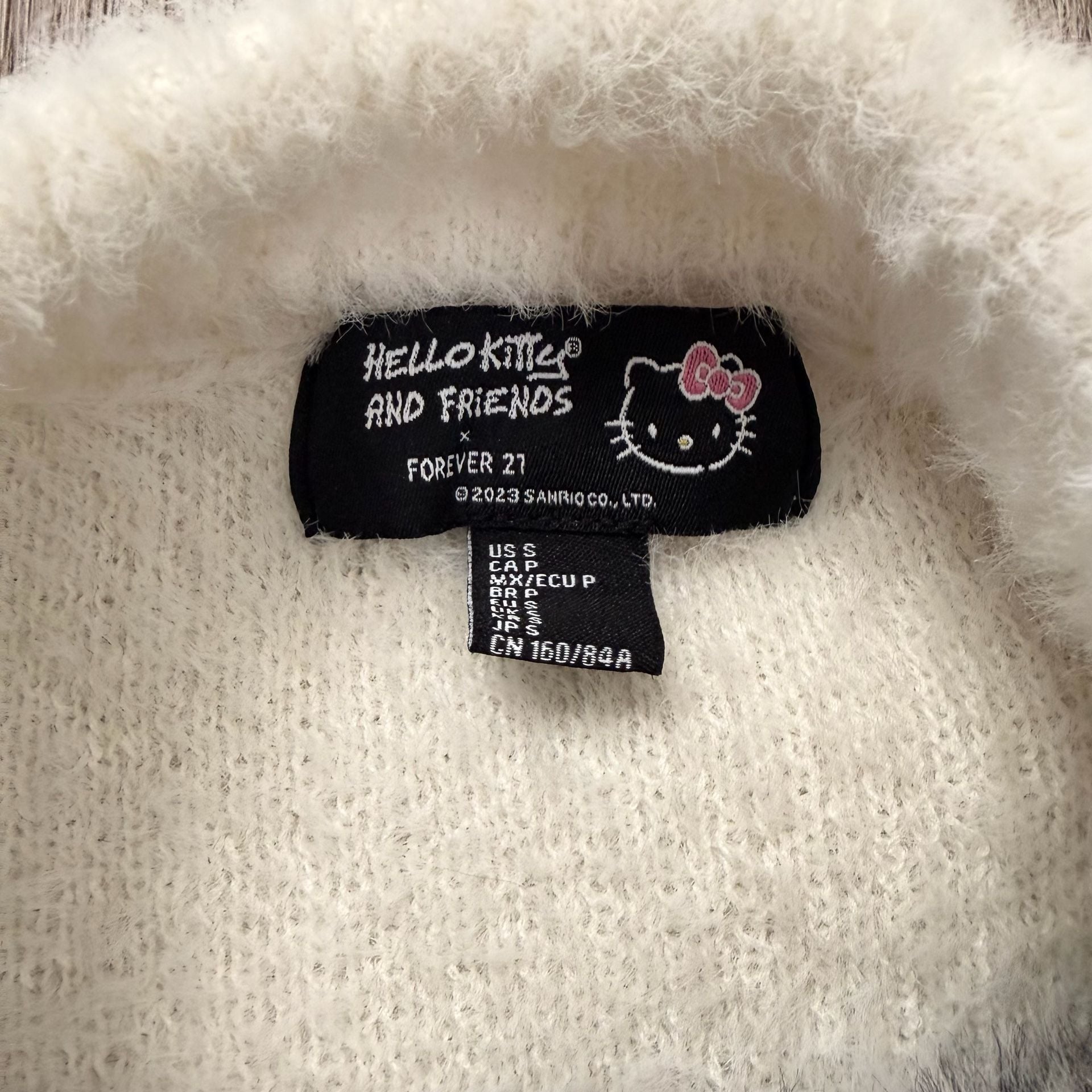 Hello Kitty and Friends x Forever 21 Badtz-Maru Fuzzy Knit Sweater size SMALL 4