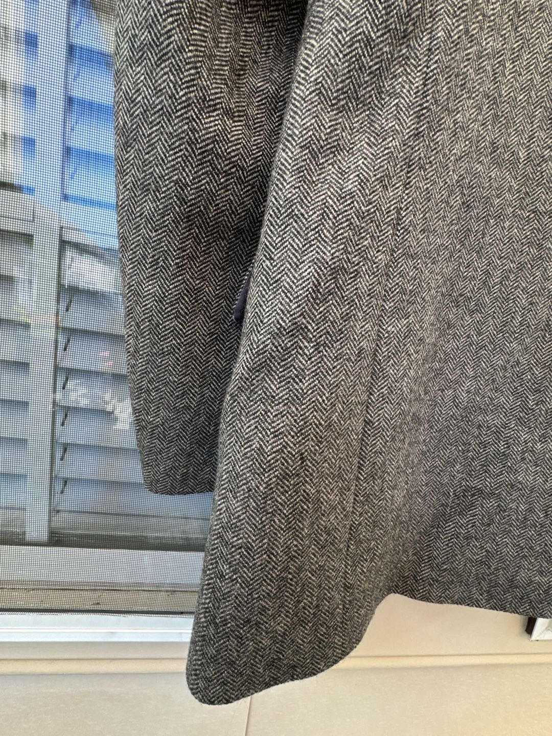 Merona Mens Herringbone Tweed Blazer Jacket Gray Wool Blend Sport Coat 44L Long
Mens Gray Herringbone Tweed Wool Blend Sport Coat Blazer Jacket 8
