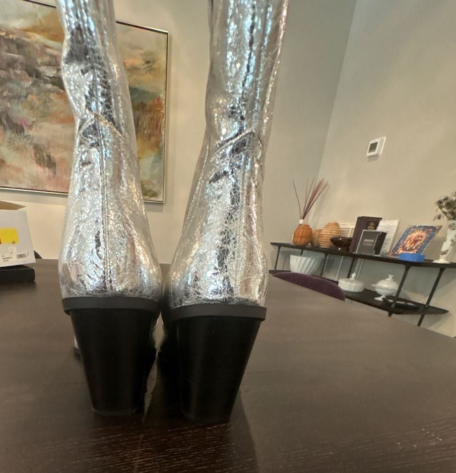 DV Dolce Vita Nazareth Silver Metallic Cracked Western Cowboy Boots size 11 NEW 12