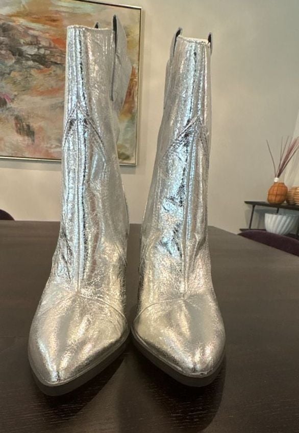DV Dolce Vita Nazareth Silver Metallic Cracked Western Cowboy Boots size 11 NEW 14