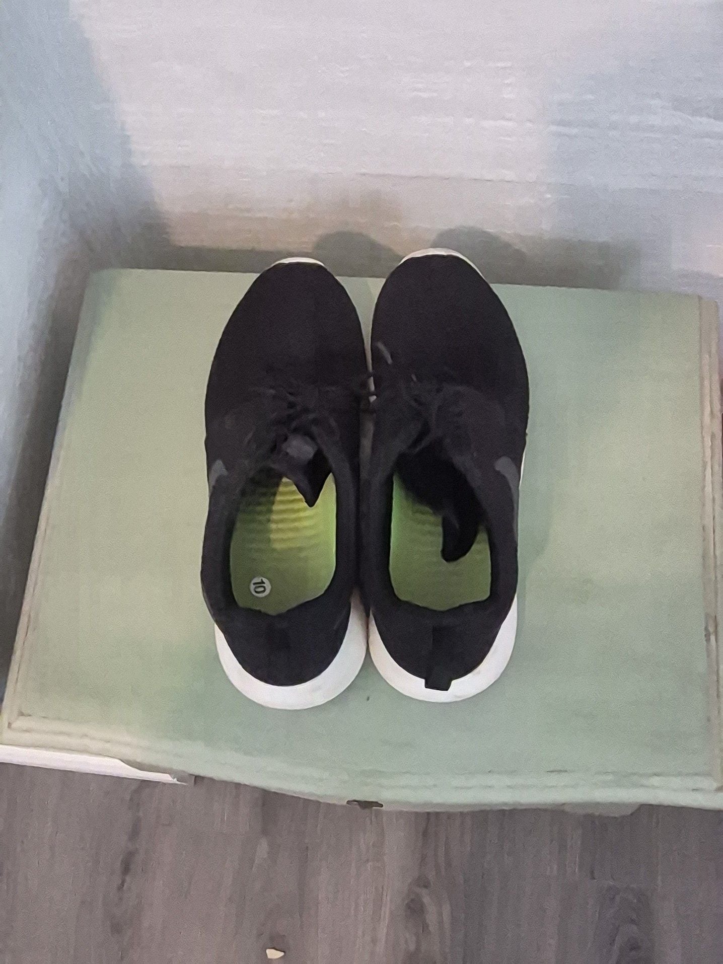 Nike Men's Roshe One Black/Anthracite-Sail Casual Sneakers Size 10 6
