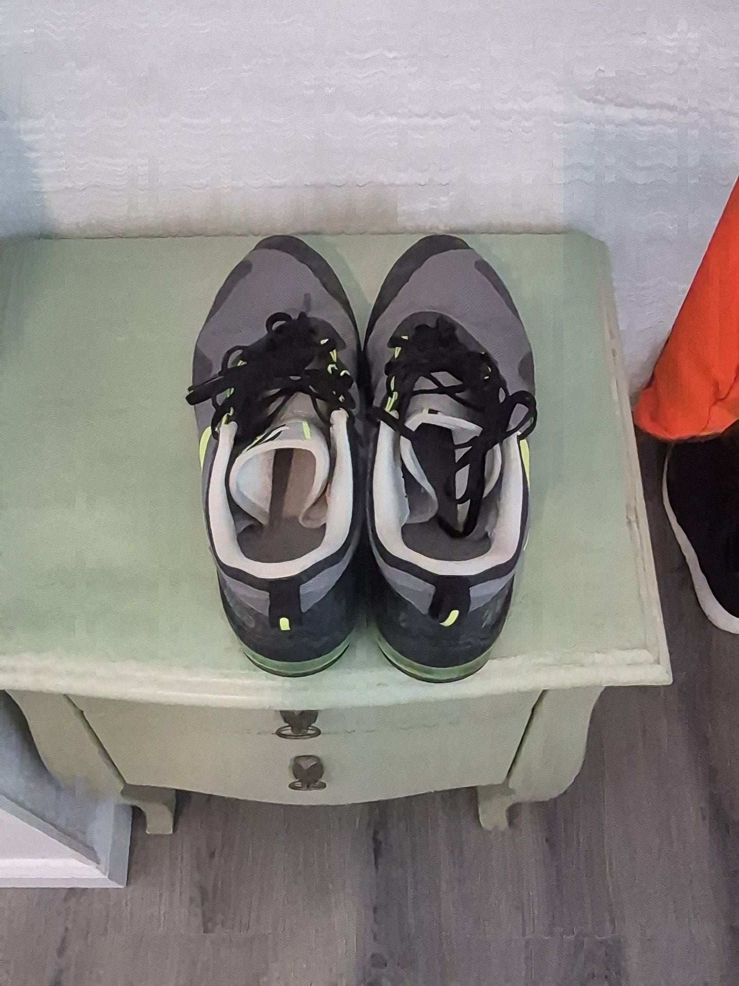 Nike Air Max Axis Running Shoes Black/Grey/Volt 3