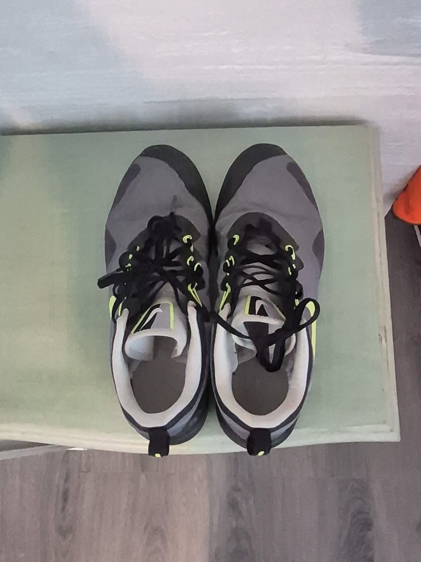 Nike Air Max Axis Running Shoes Black/Grey/Volt 5