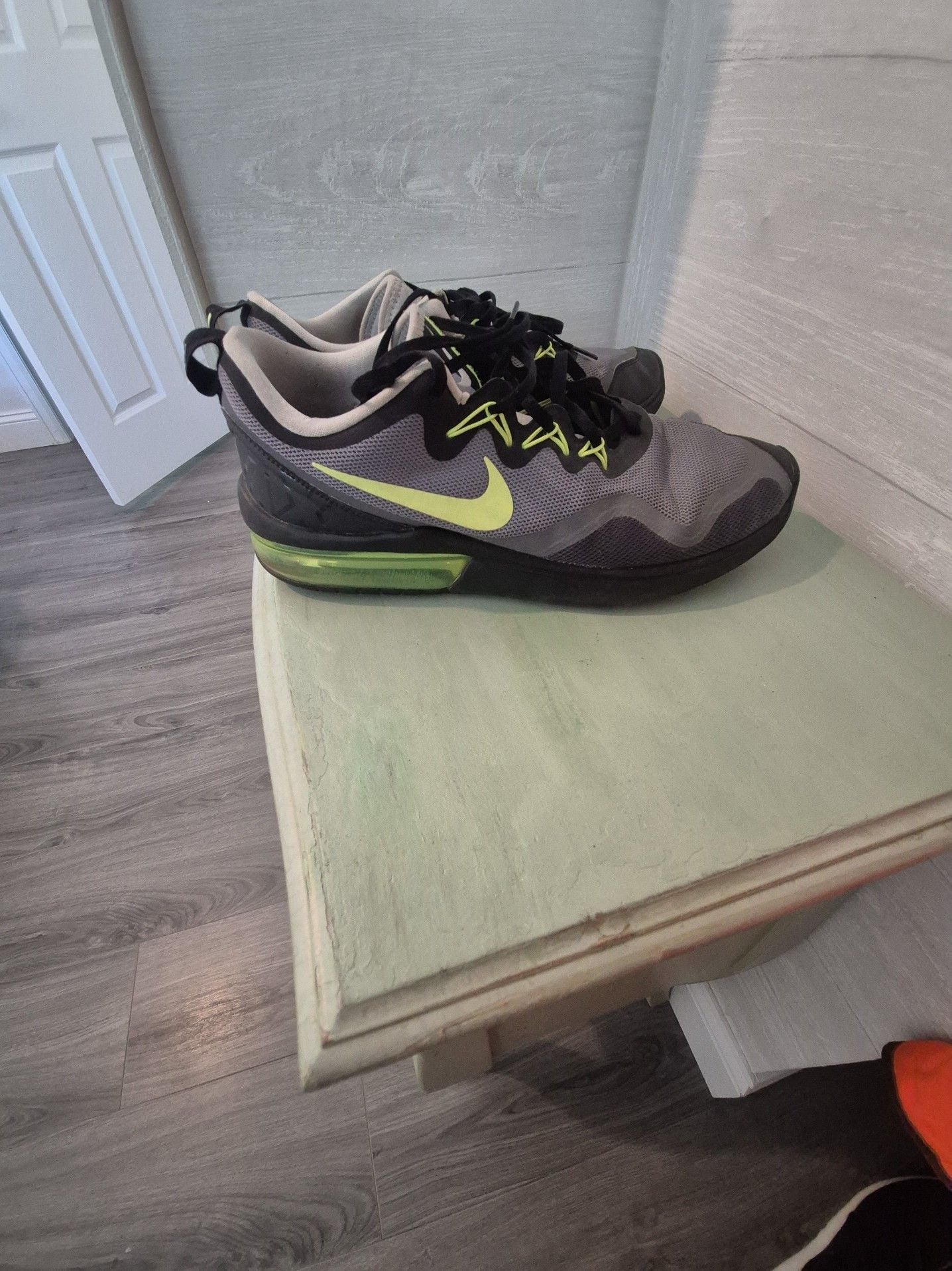 Nike Air Max Axis Running Shoes Black/Grey/Volt 6