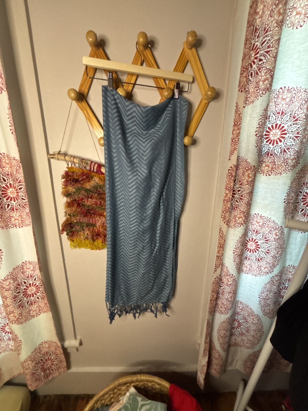 Pashmire Blue Chevron Pattern Fringe Scarf 1