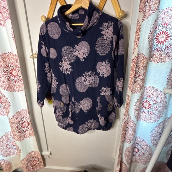 Unisex Floral Non-Stretch Thai Cotton Pullover in Blue with Pockets