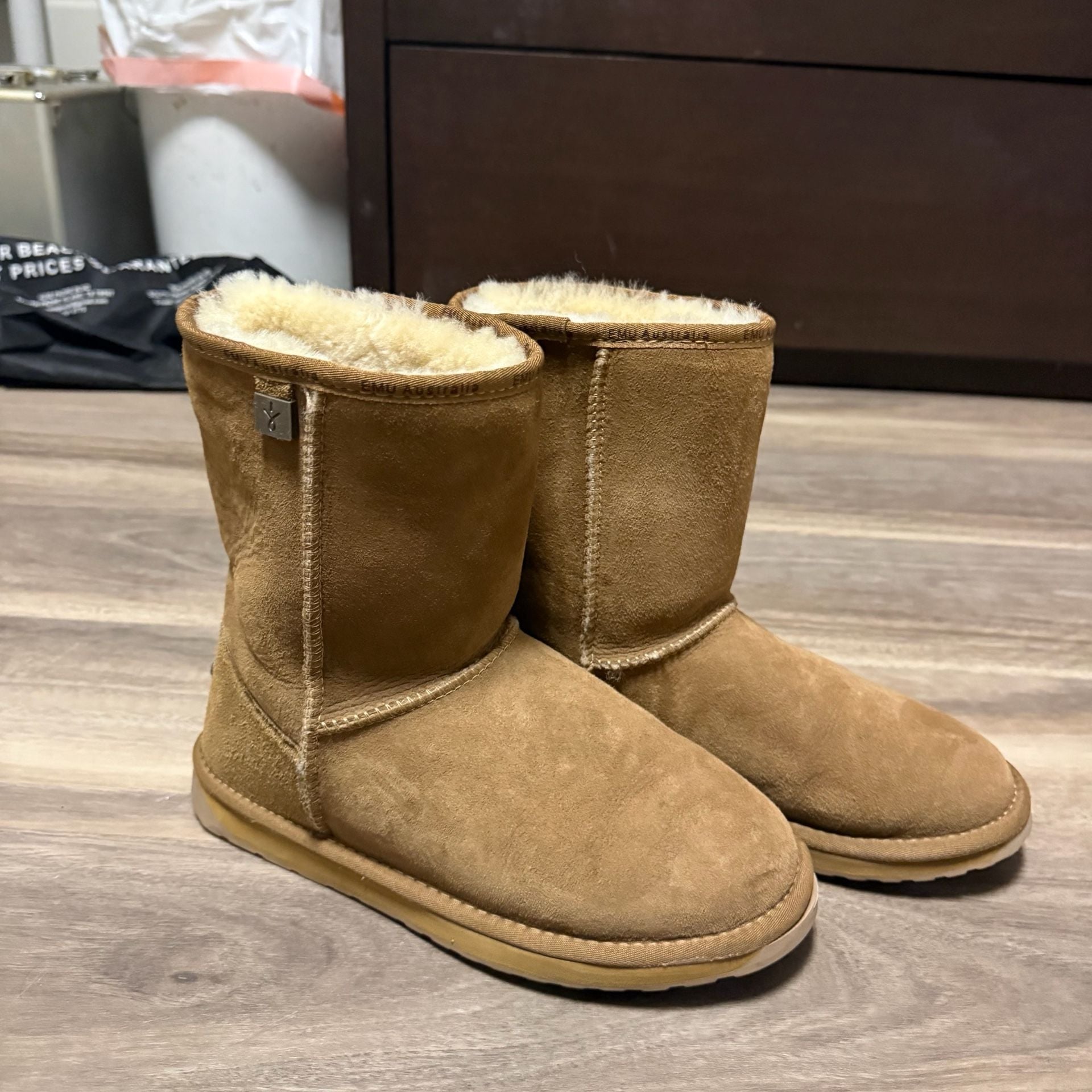 EMU Australia Water Resistant Suede Sheepskin Fur Short Boots Chestnut Brown 3