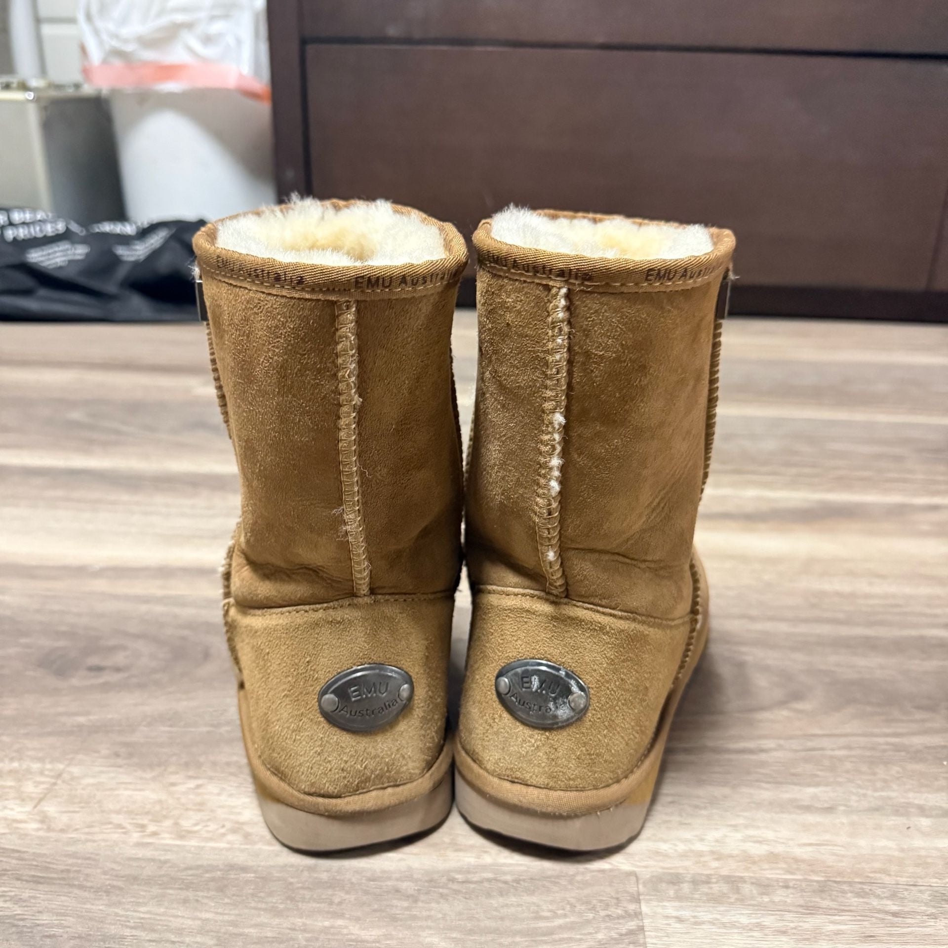 EMU Australia Water Resistant Suede Sheepskin Fur Short Boots Chestnut Brown 5