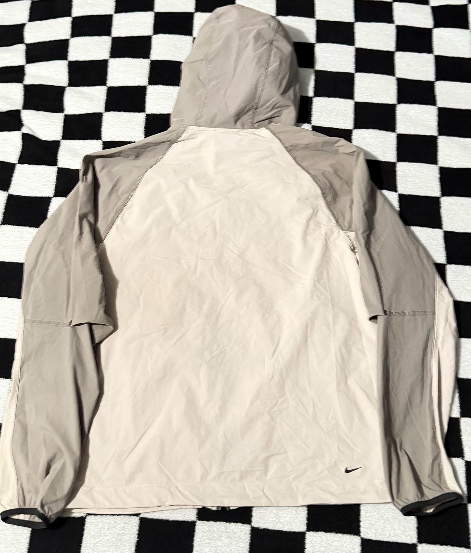 Nike Tech Men's Dri-FIT Woven Full-Zip Windrunner Jacket 3