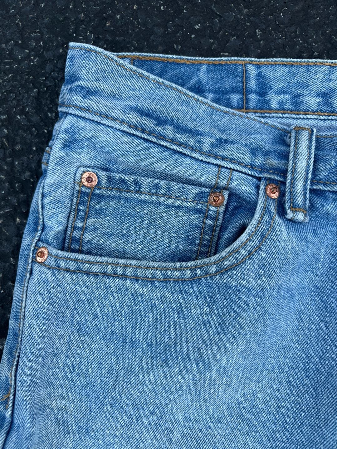 Y2K 2008 Levi's 550 Relaxed Fit Light Wash Denim Jeans W34 L34 6