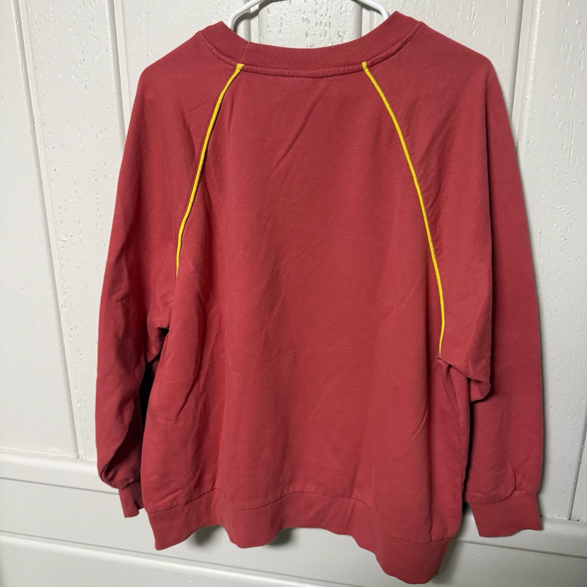 Cheetos Flamin' Hot Chester Cheetah Red Pullover Sweatshirt Size Large 3