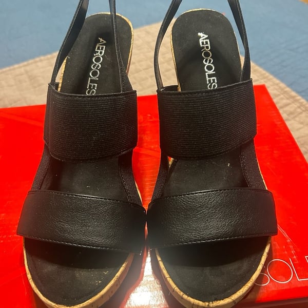 Aerosoles Magnolia Plush Black Wedge Sandals Size 7.5M