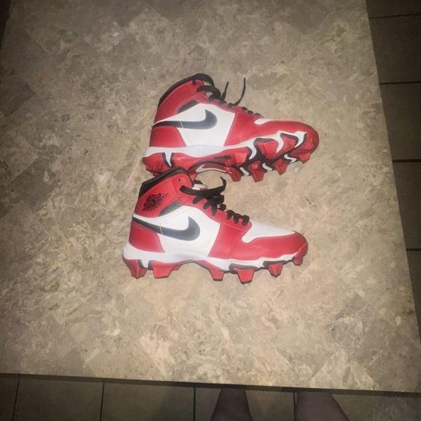Nike Air Jordan 1 Mid TD Cleats Chicago Youth Size 6Y HF6883-106