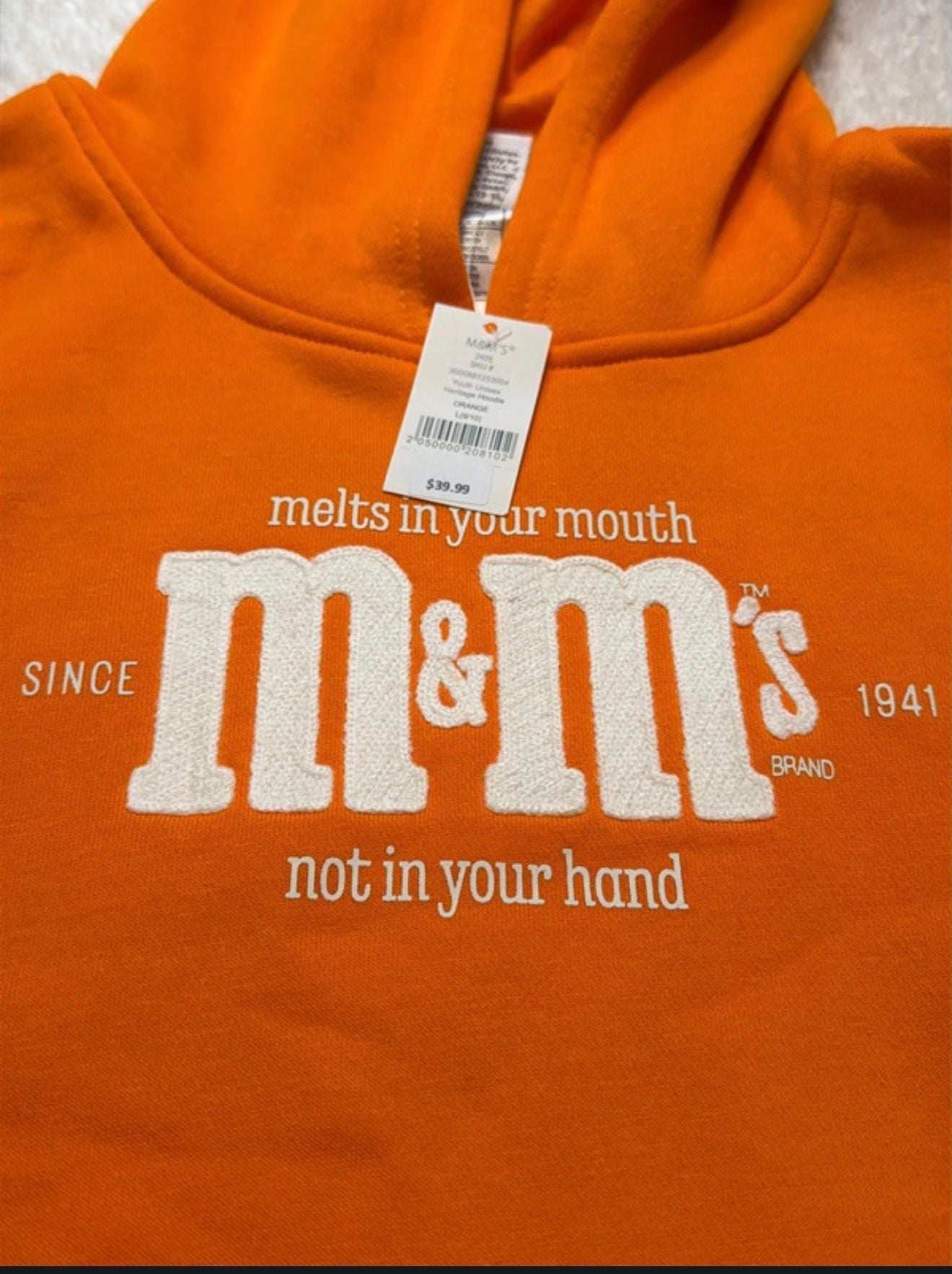 2 M&M'S Youth Unisex Heritage Hoodie Orange Size L 9/10 1)NWT 1)NWOT
Perfect for twins or siblings 2