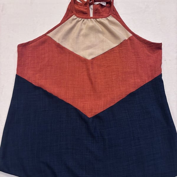 Hailey & Co. Color Block Halter Top Size L Rust Navy Beige
