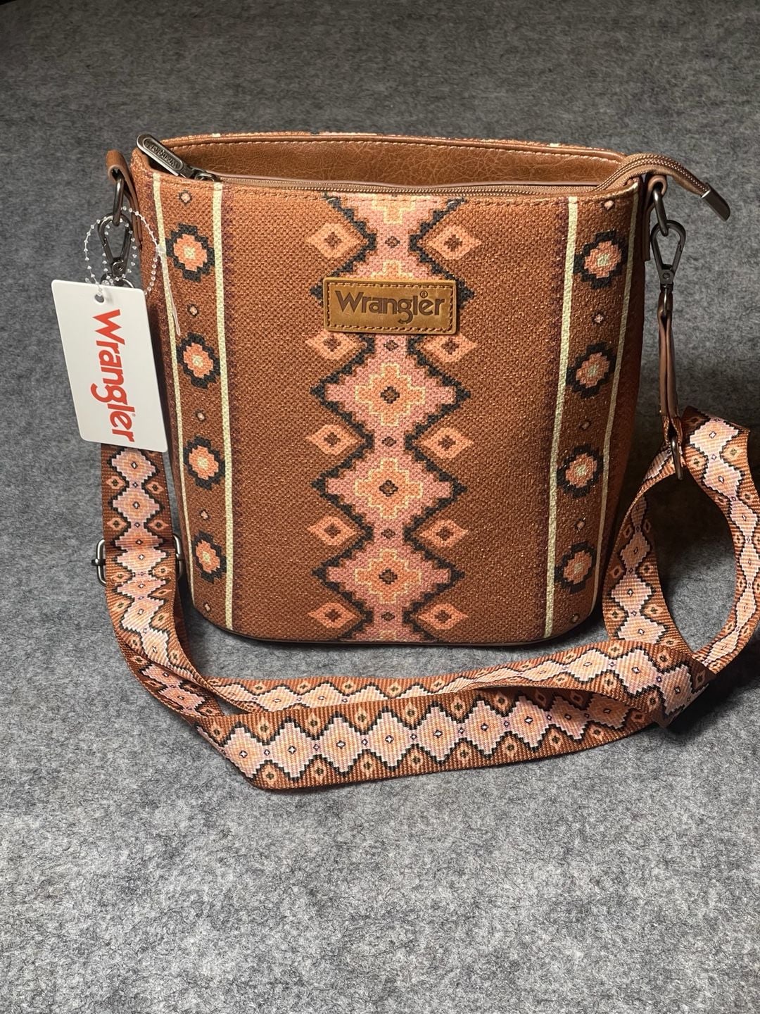 Wrangler Southwestern Print Canvas Crossbody Bag WG221-8360-ROSEBRN Brown 2
