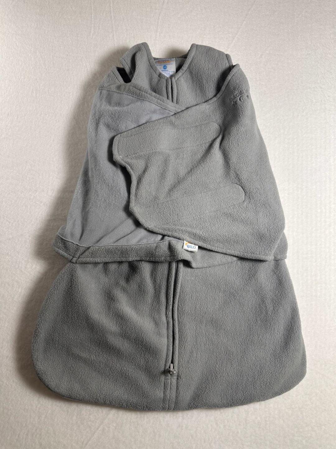 HALO SleepSack Swaddle Newborn Fleece Wearable Blanket Gray 1